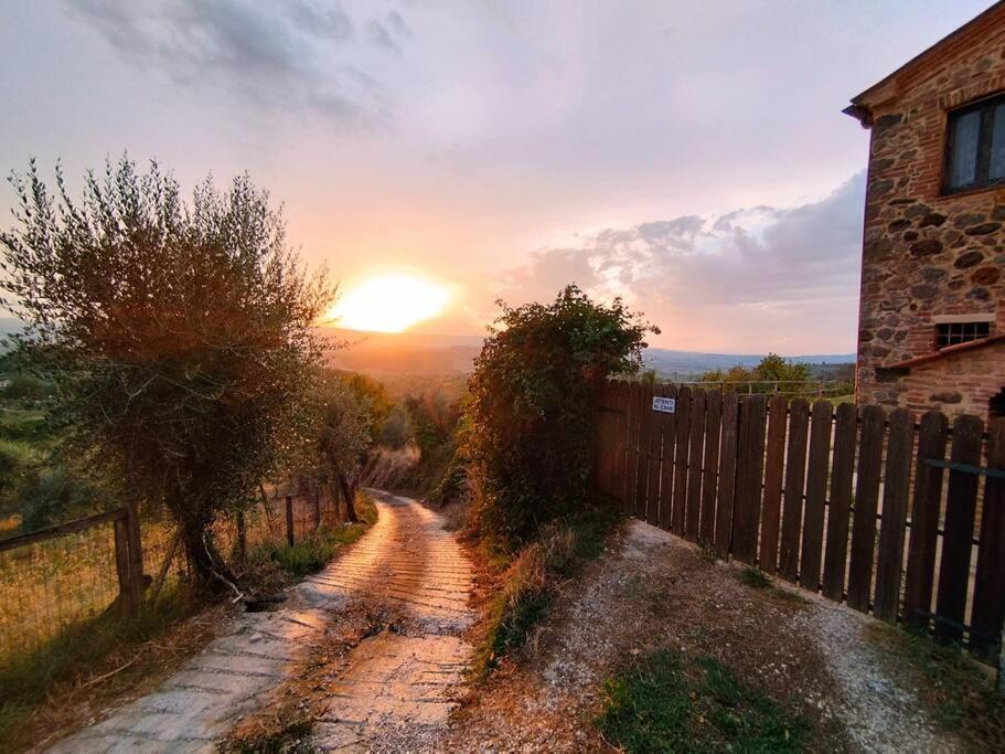 Casa Vacanza In Casale Vicino Orvieto Ficulle Bagian luar foto