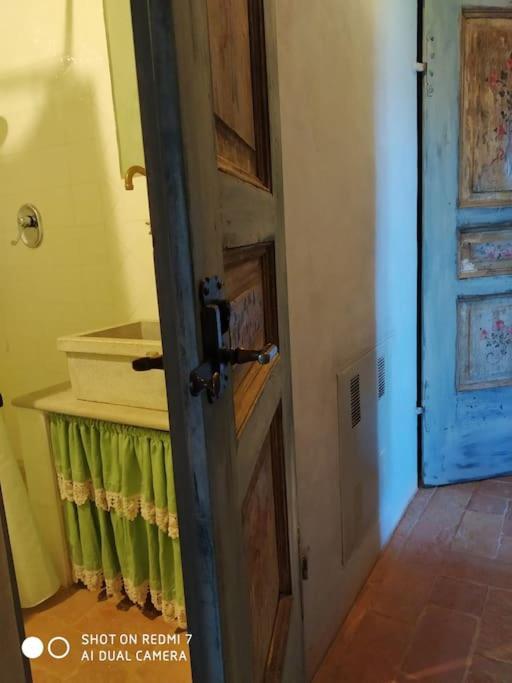 Casa Vacanza In Casale Vicino Orvieto Ficulle Bagian luar foto